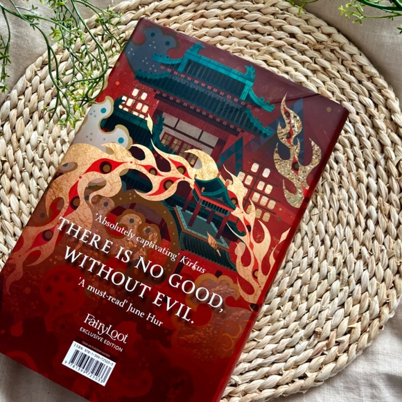 The Scarlet Alchemist Fairyloot Book - Picture 2 of 7